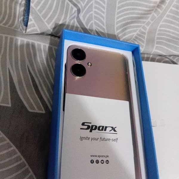 Spark neo 7 ultra New 128gb 0