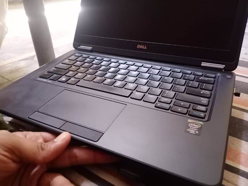 Dell latitude E7250 2