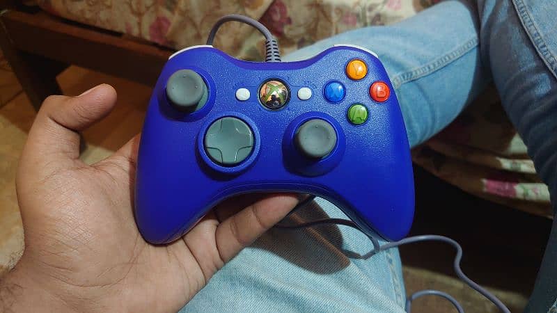 Xbox 360 Wired controller 10/10 condition new 3