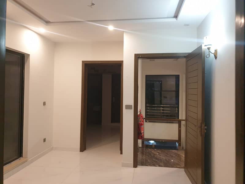 7 Marla Beautiful House Available For Sale In L Block DHA Phase 5 Lahore 6