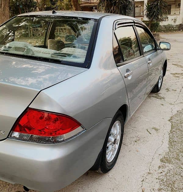 Lancer 1.6 Manual SR 2006 Islamabad. 16