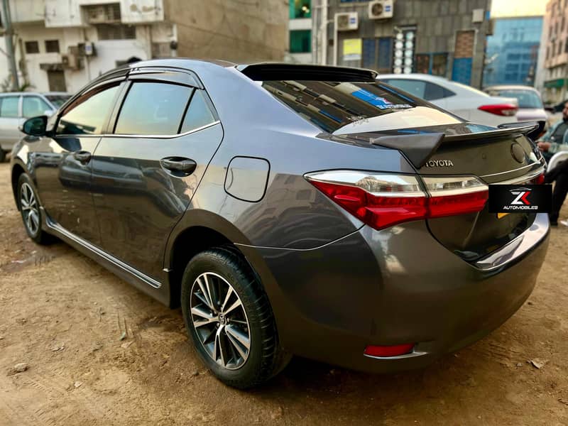 Toyota Corolla Altis 2019 4