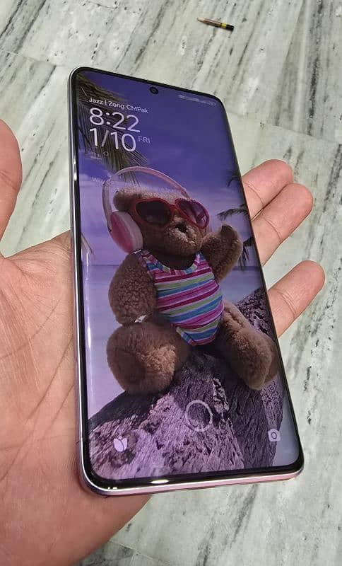 Xiaomi Redmi Note 13 pro plus 1