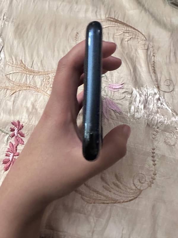 IPhone 11 Pro non pta 5