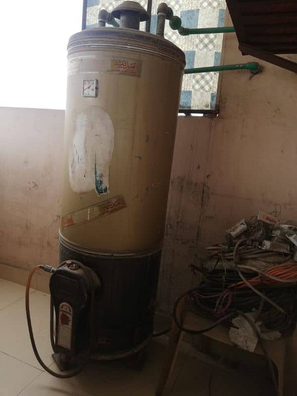 Gas Water Heater 0