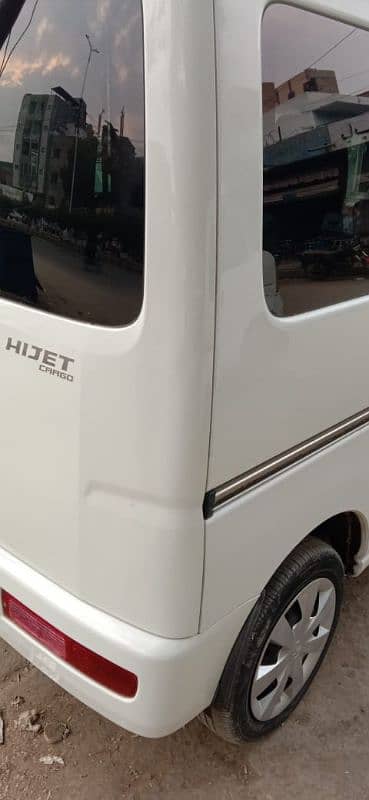 Daihatsu Hijet 2012 5