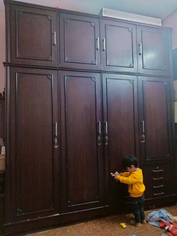 4 door wardrobe/cupboard/almaari/Almirah 0