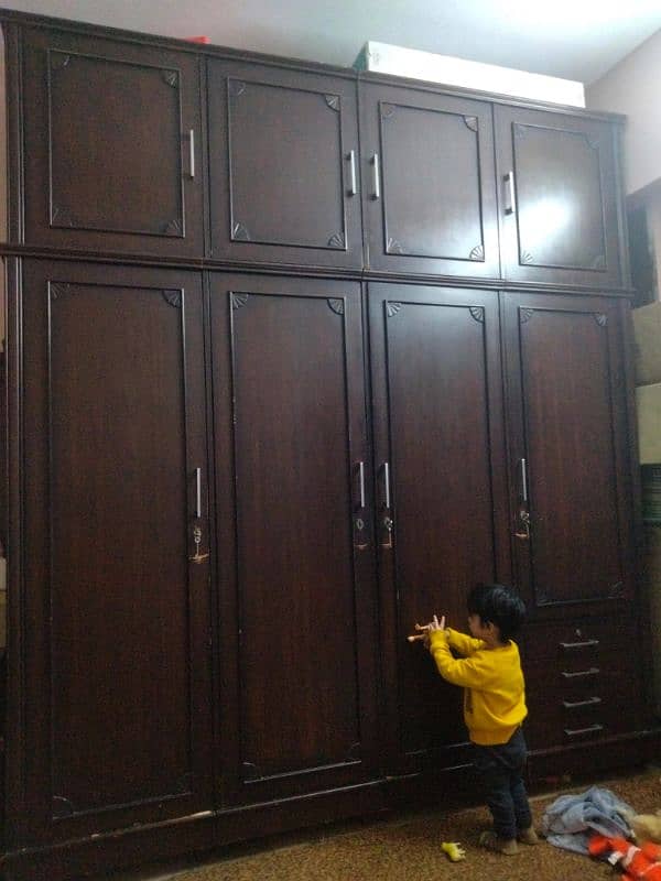 4 door wardrobe/cupboard/almaari/Almirah 1