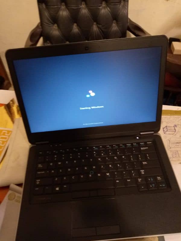 Dell laptop   I core 7 model 7440 2