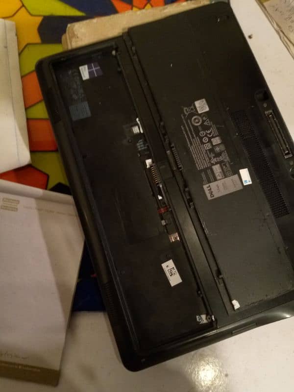 Dell laptop   I core 7 model 7440 4