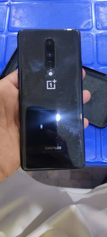 One plus 8   . . 8/128 3