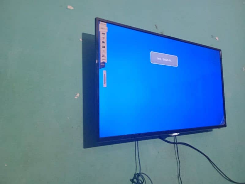 Used LCD 42 inches ( 0321-4548514 ) 2