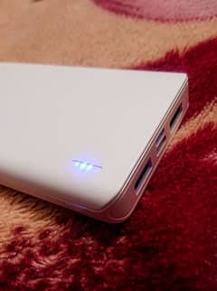 10,000 mAh Powerbank New