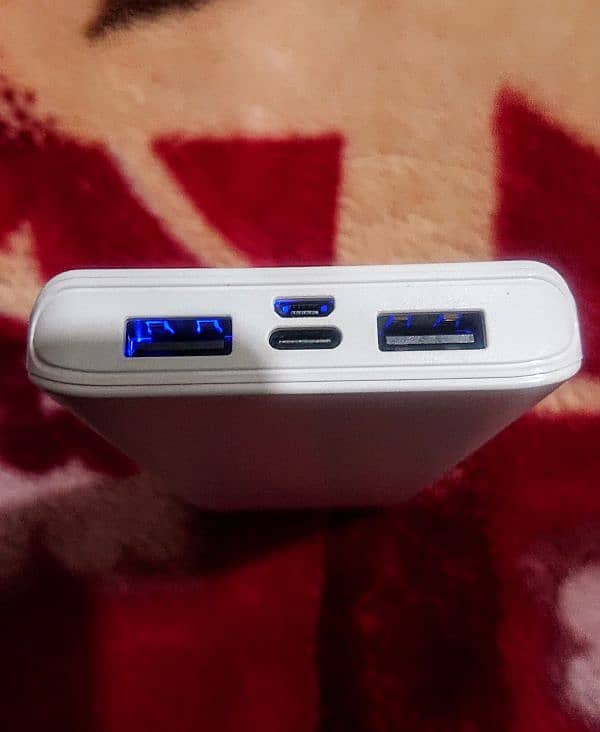 10,000 mAh Powerbank New 2