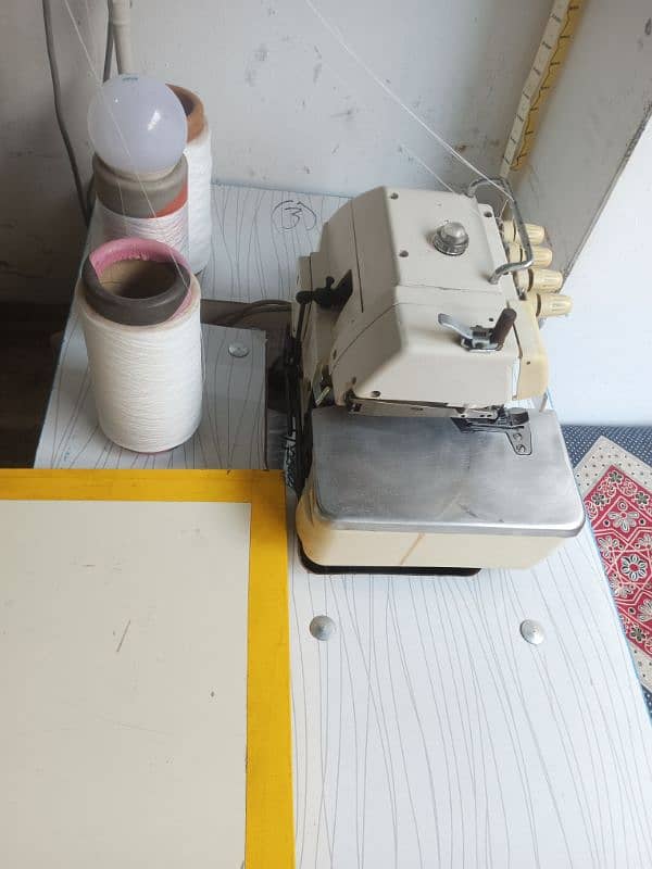 overlock machine for sale good condition 6