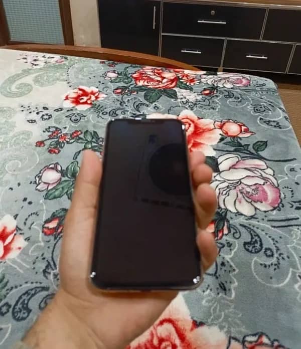 iphone 11 pro max (Non PTA) 3