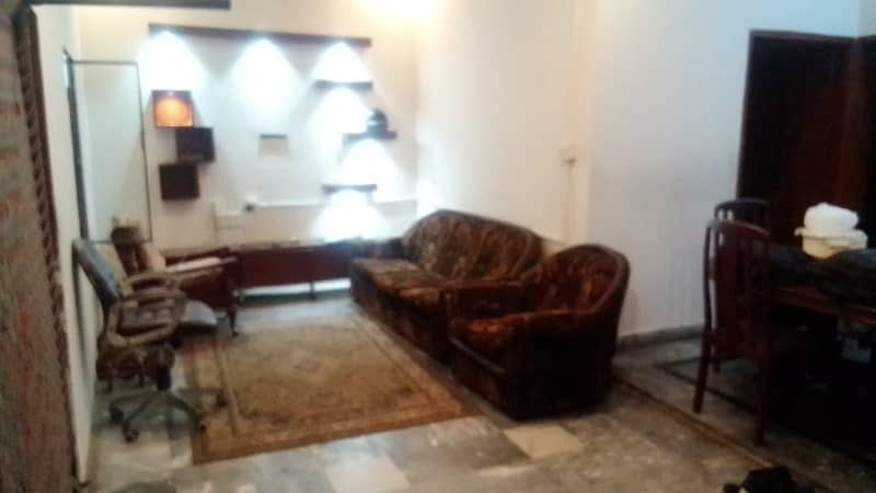 10 MARLA HOT LOCATION DOUBLE STORY HOUSE AVAILABLE FOR SALE IN WAPDA TOWN - PHASE 1 4