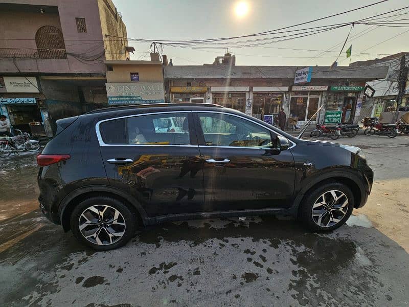 kia sportage AWD 4