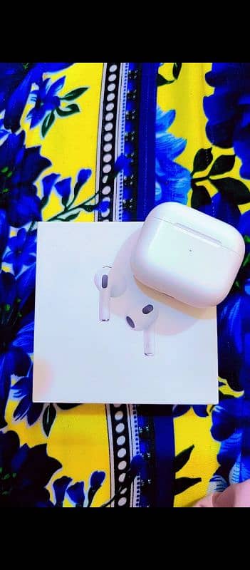 Apple Airpods 3rd generation 10/10 condition 3