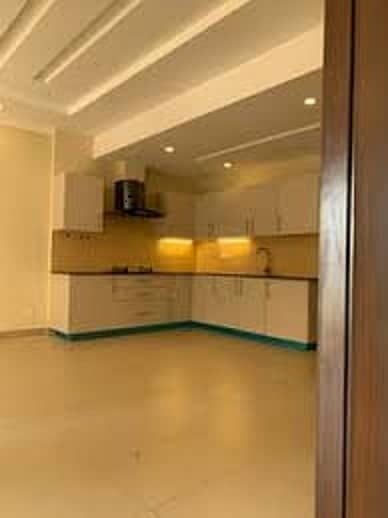 Spacious Flat Is Available For Sale In Ideal Location Of Bahria Heights 4