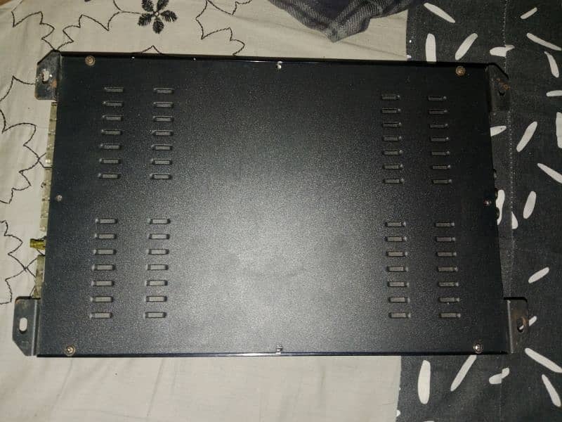 car amplifier 3