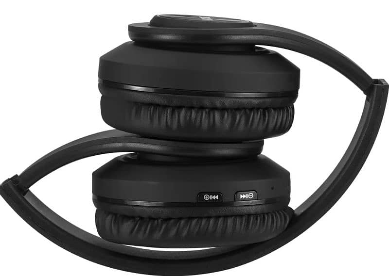 boost sonic Bluetooth headphones (brand new) 6