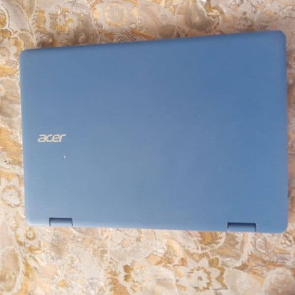 Touch display laptop (R11) 2