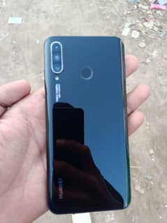 Huawei p30 lite box  and charger use mobile