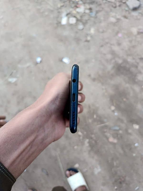 Huawei p30 lite box  and charger use mobile 4