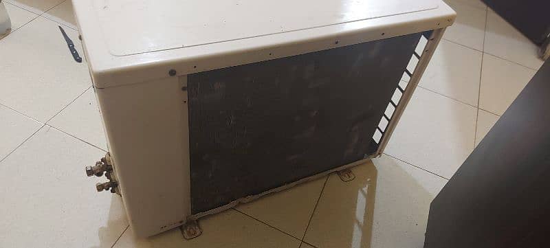 AC for sale urgent leaving city 4