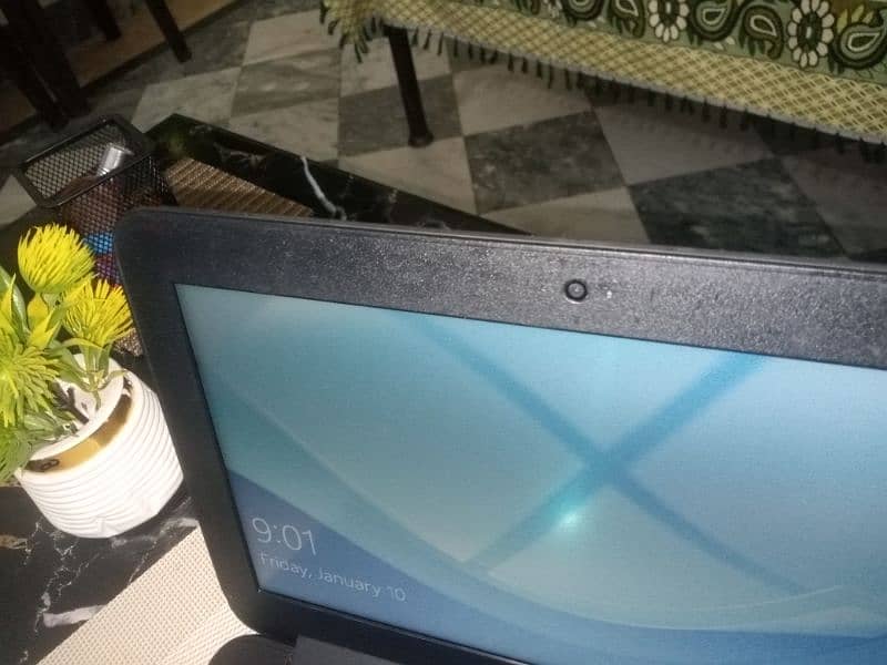 Laptop hp chrome book with charger 6