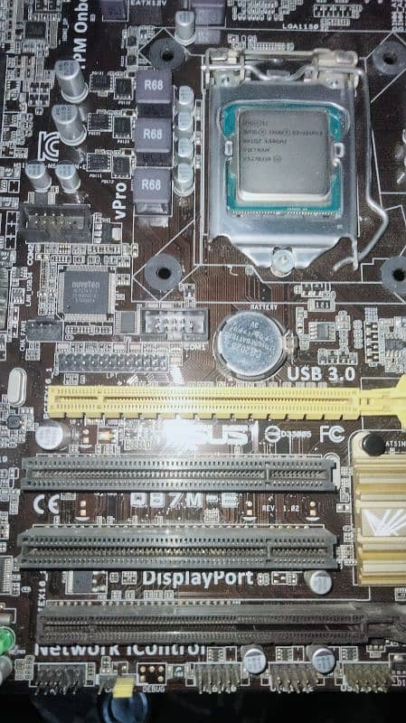 asus q87me motherboard 16gb ddr3 ram and xeon E3-1246v3 prosasor 2