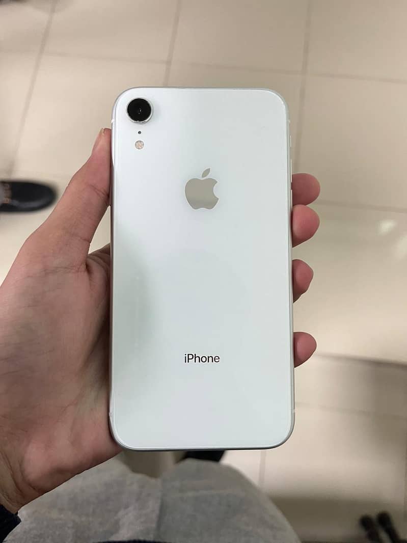 Apple iPhone XR 0