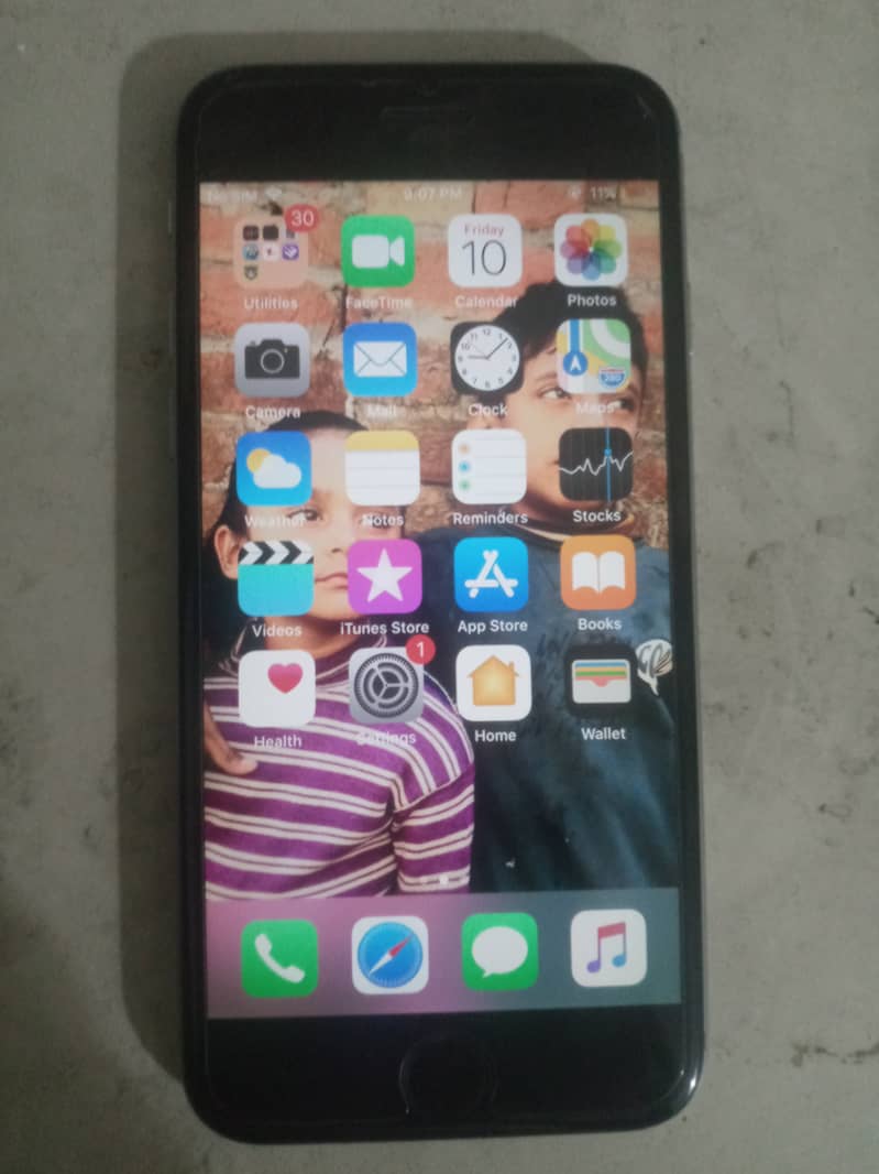 iPhone 6 non PTA good Condition 0