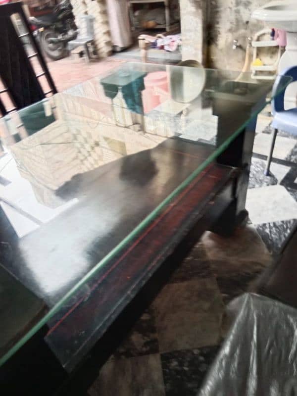 dinning table urgent for sale 2