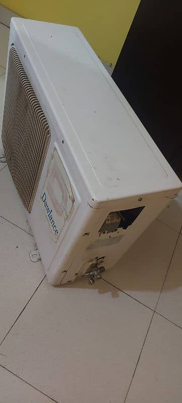 AC for sale urgent 1 ton perfect working condition 5