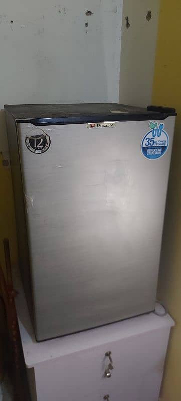 Room size fridge Dawlance for sale urgent mint condition 0