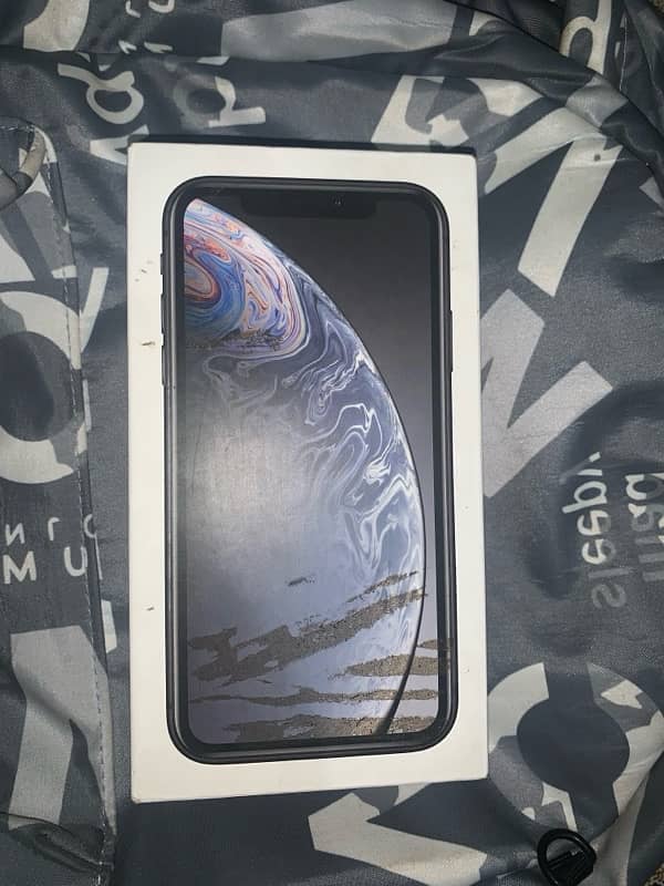 Iphone XR 128gb With Box 4