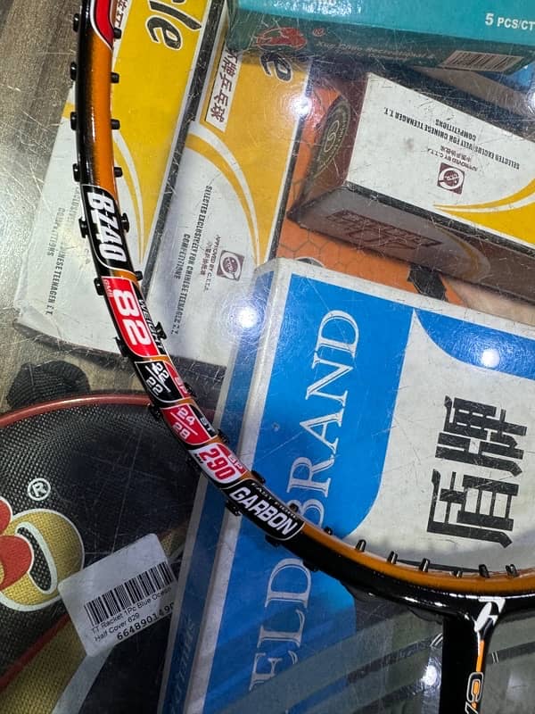 professional badminton rackets at whole sale prices 5