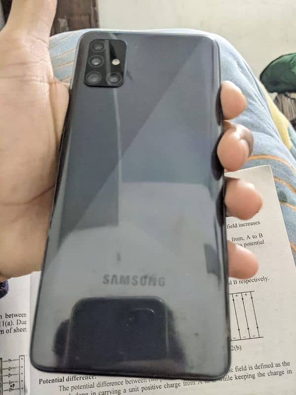 Samsung A51 mobile in 8/10 condition 3