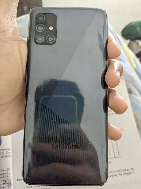 Samsung A51 mobile in 8/10 condition 4