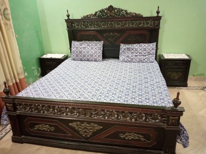 Double bed with mattress and 2 side tables 4