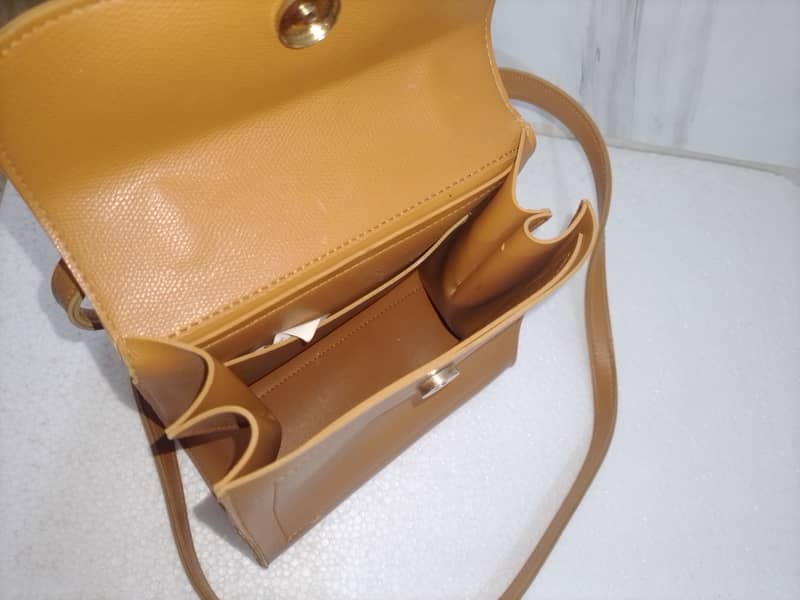 Crossbody Bag| Hand Bag| Fancy Bag 4