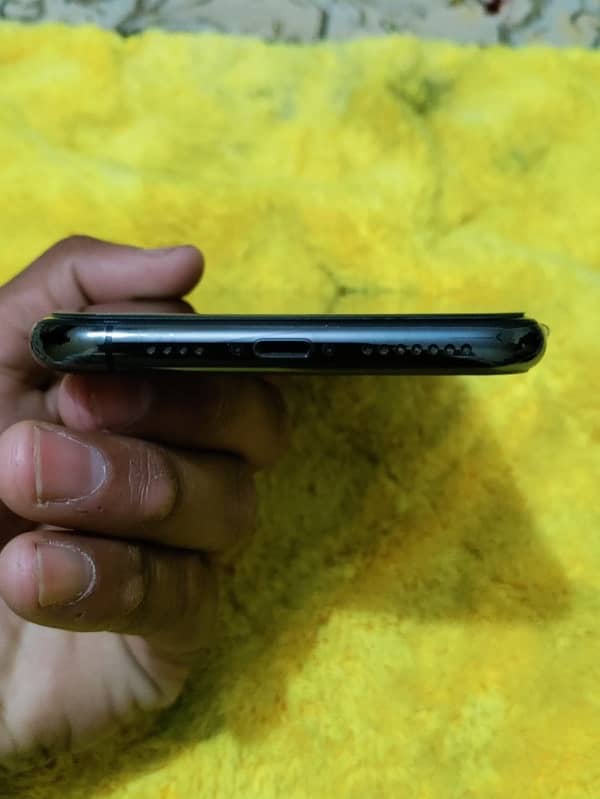 Iphone 11 pro max grey colour non pta 5