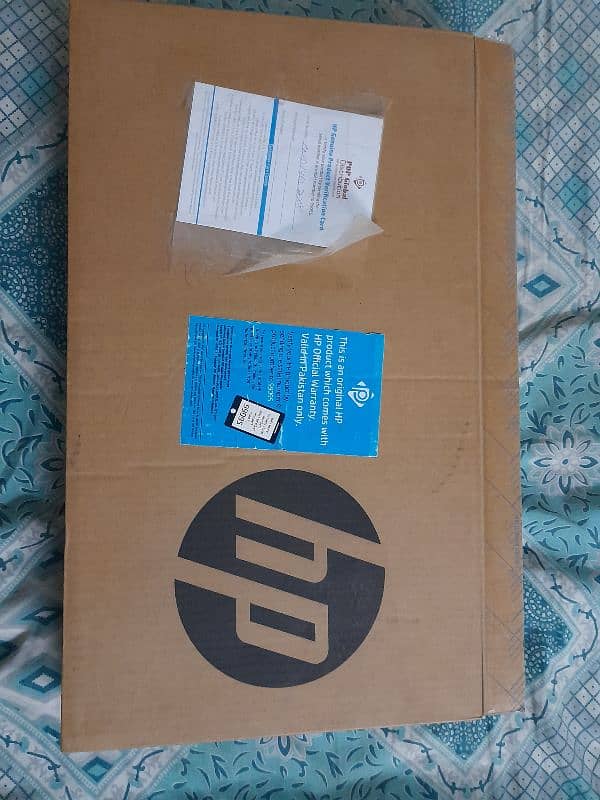 HP Celeron N4020 With Box 6