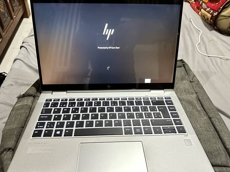 HP elitebook 1040 g5 360 1