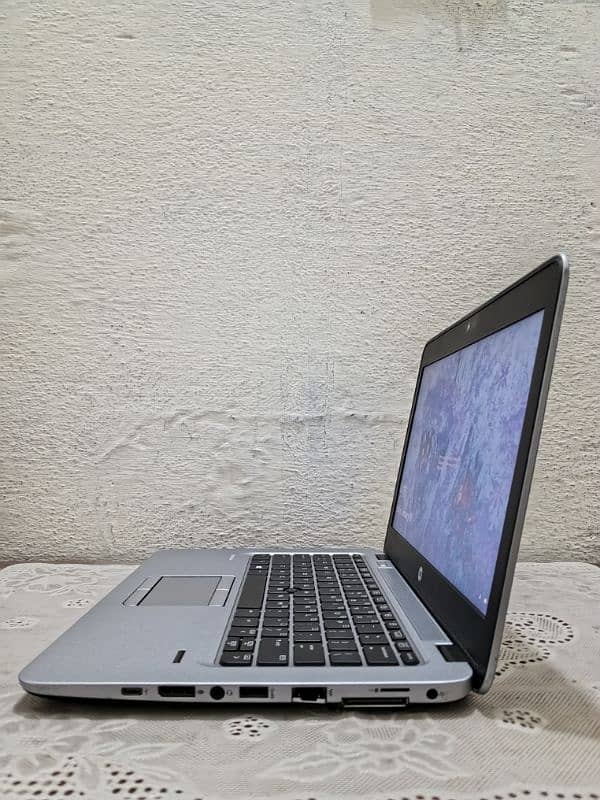 HP Elitebook 820 G3 Core i5 6Gen 4