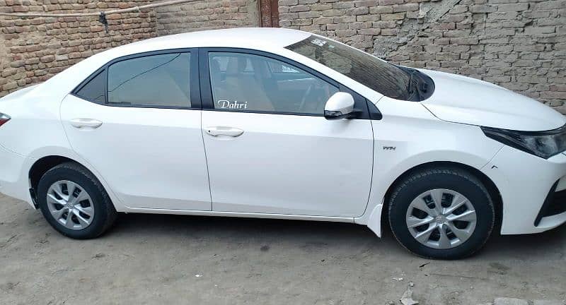 Toyota Corolla GLI 2019 SuperWhite 3