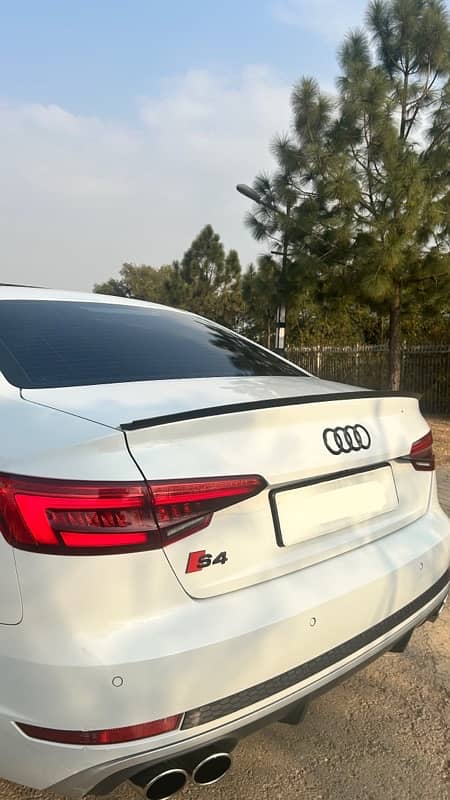 Audi A4 2016 7