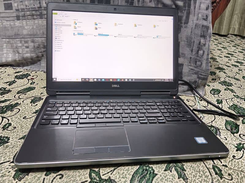 DELL Laptop i7 6th generation 0